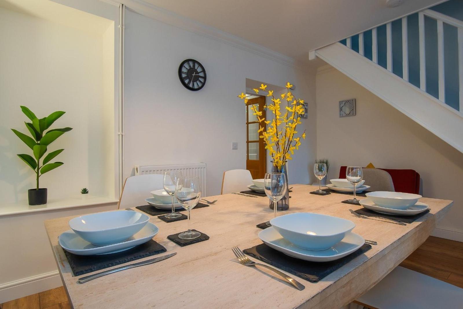 Casa One Hundred - A Beautiful 4 Bed House On The Beach Front Swansea Zewnętrze zdjęcie