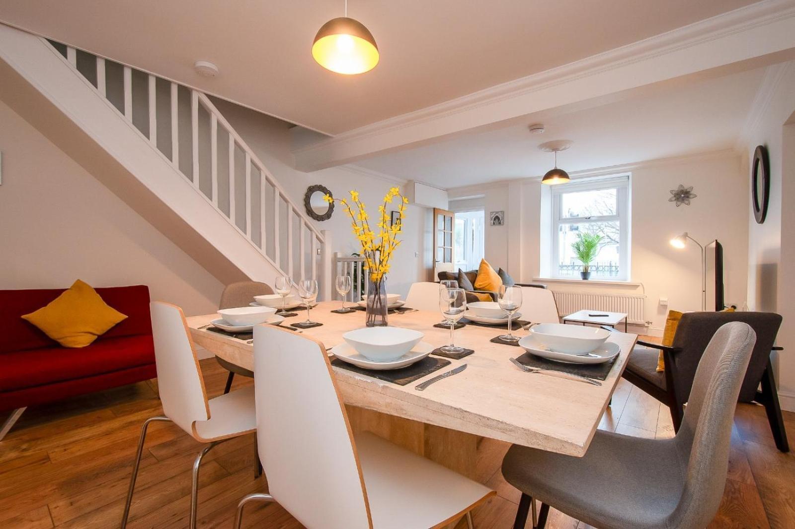 Casa One Hundred - A Beautiful 4 Bed House On The Beach Front Swansea Zewnętrze zdjęcie