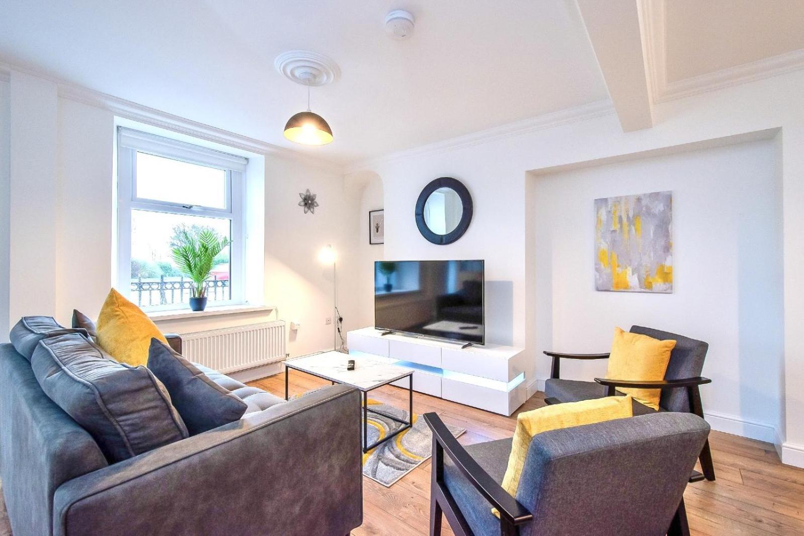Casa One Hundred - A Beautiful 4 Bed House On The Beach Front Swansea Zewnętrze zdjęcie